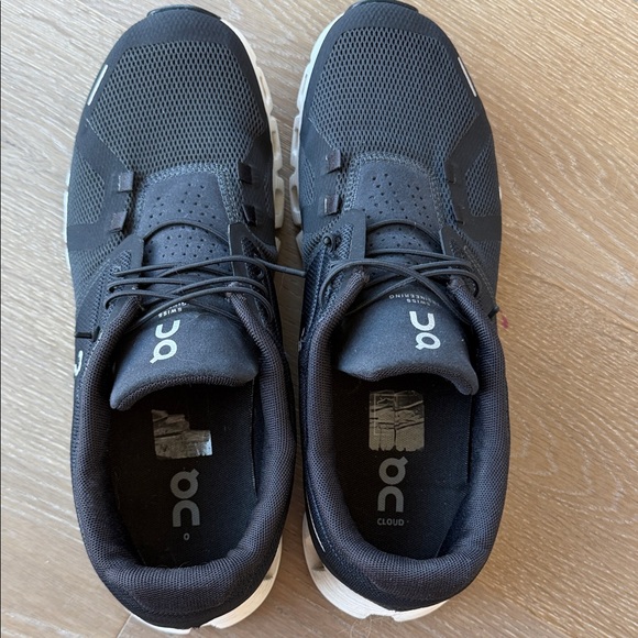 On Cloud 5 Running Women Shoes Size 10 - Picture 7 of 9